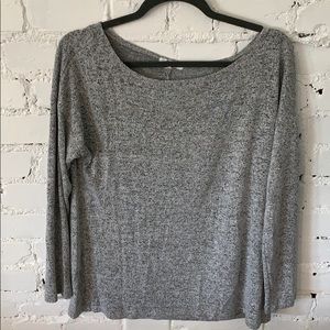 BB Dakota Long Sleeve Pullover Sweater